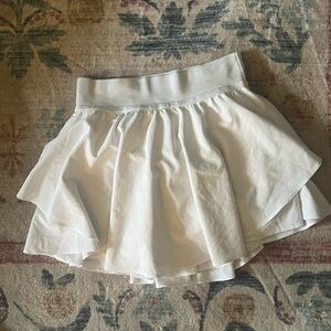 Lululemon White Women's Skirt
No size tag